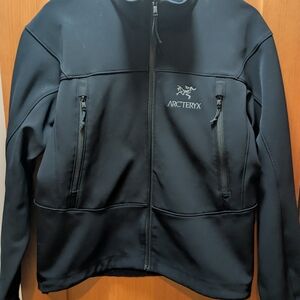 Arc'teryx Men's Black Performance Jacket